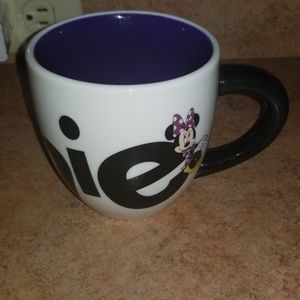 DISNEY MINNIE MOUSE BLACK WHITE CUP 4.5HX6X4.25